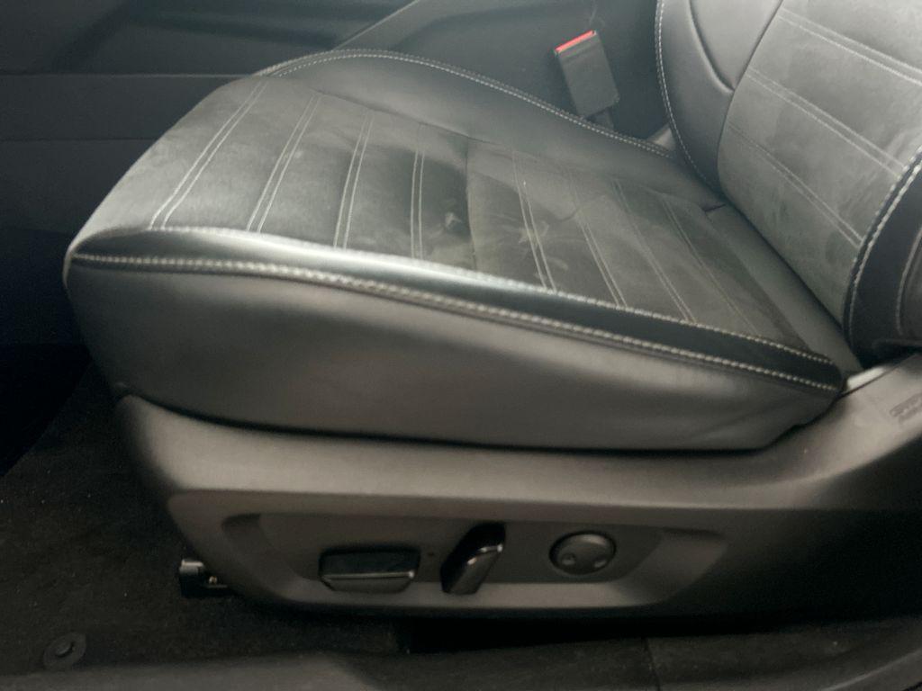 used 2024 Mitsubishi Outlander car, priced at $22,868