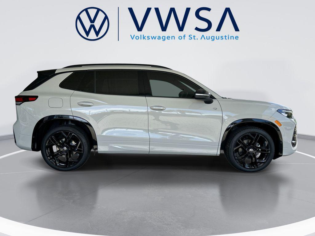 new 2026 Volkswagen Tiguan car, priced at $38,532