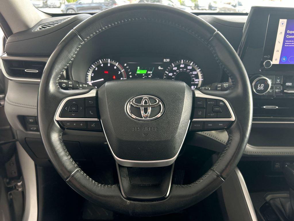 used 2023 Toyota Highlander car, priced at $28,683