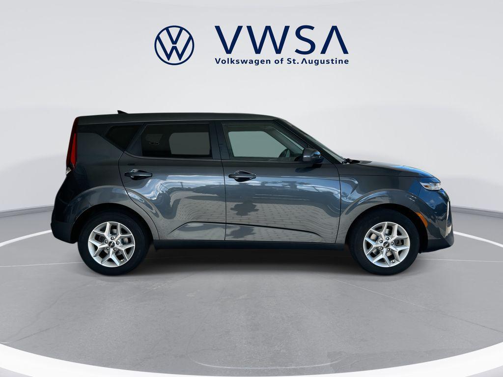 used 2022 Kia Soul car, priced at $17,244