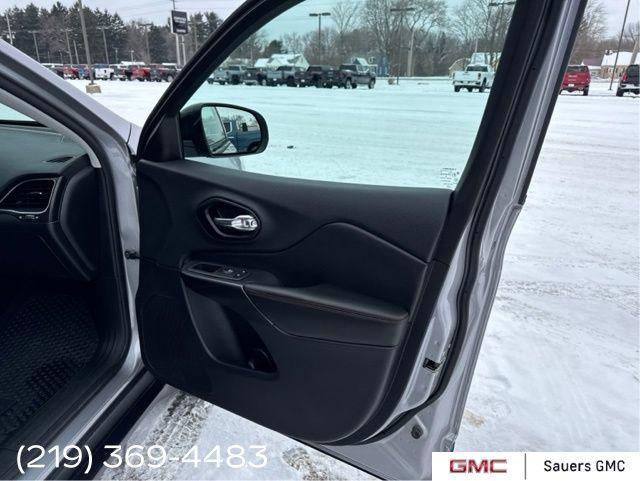 used 2022 Jeep Cherokee car, priced at $25,840