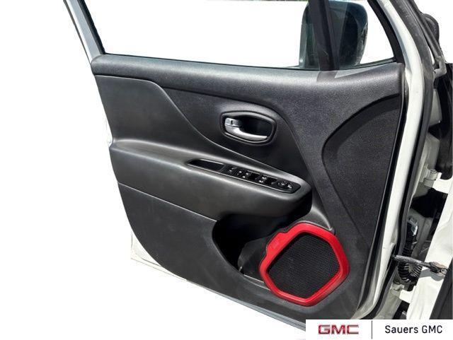 used 2022 Jeep Renegade car, priced at $22,679