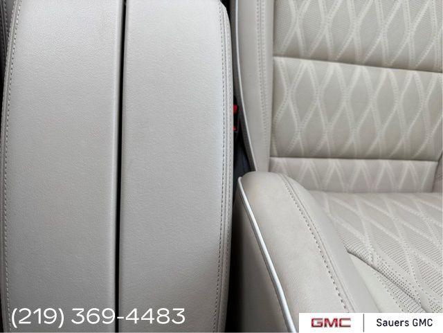 used 2023 Buick Envision car, priced at $34,995