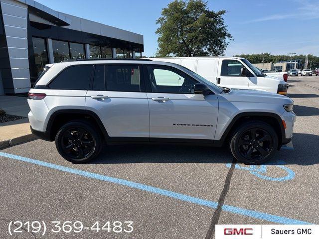 used 2023 Jeep Grand Cherokee car, priced at $32,711