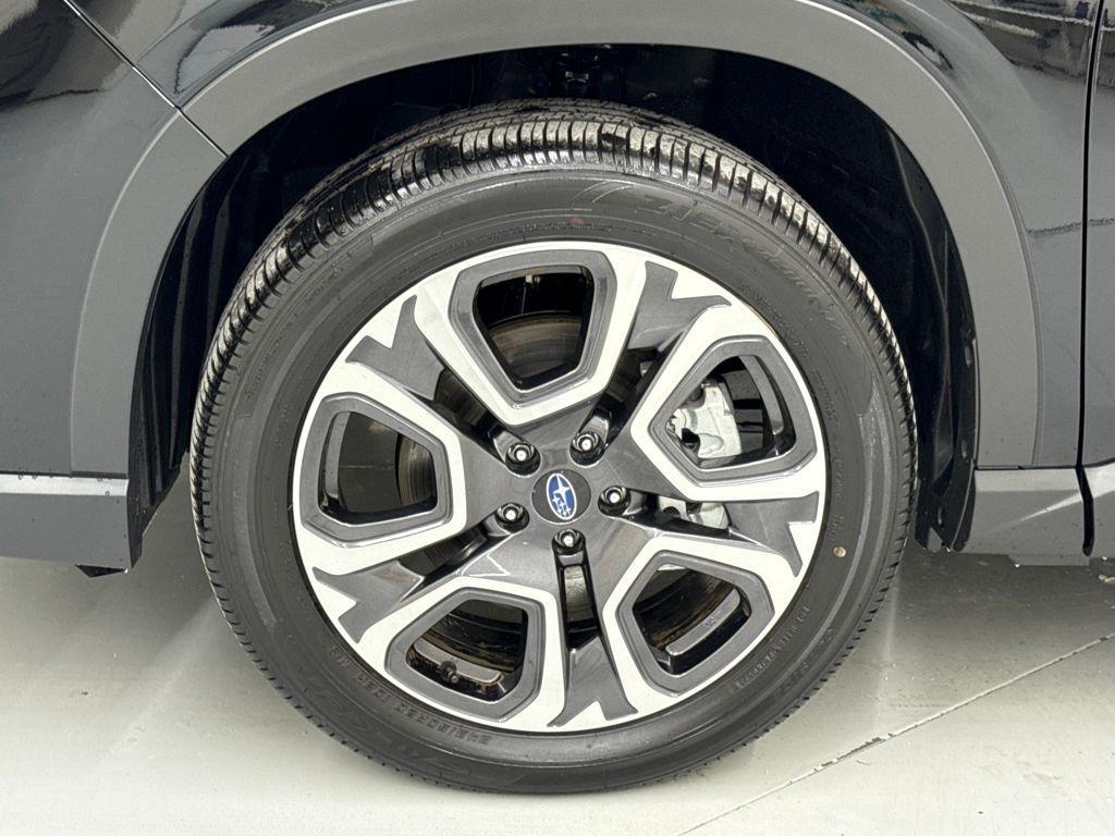 new 2025 Subaru Ascent car, priced at $49,305