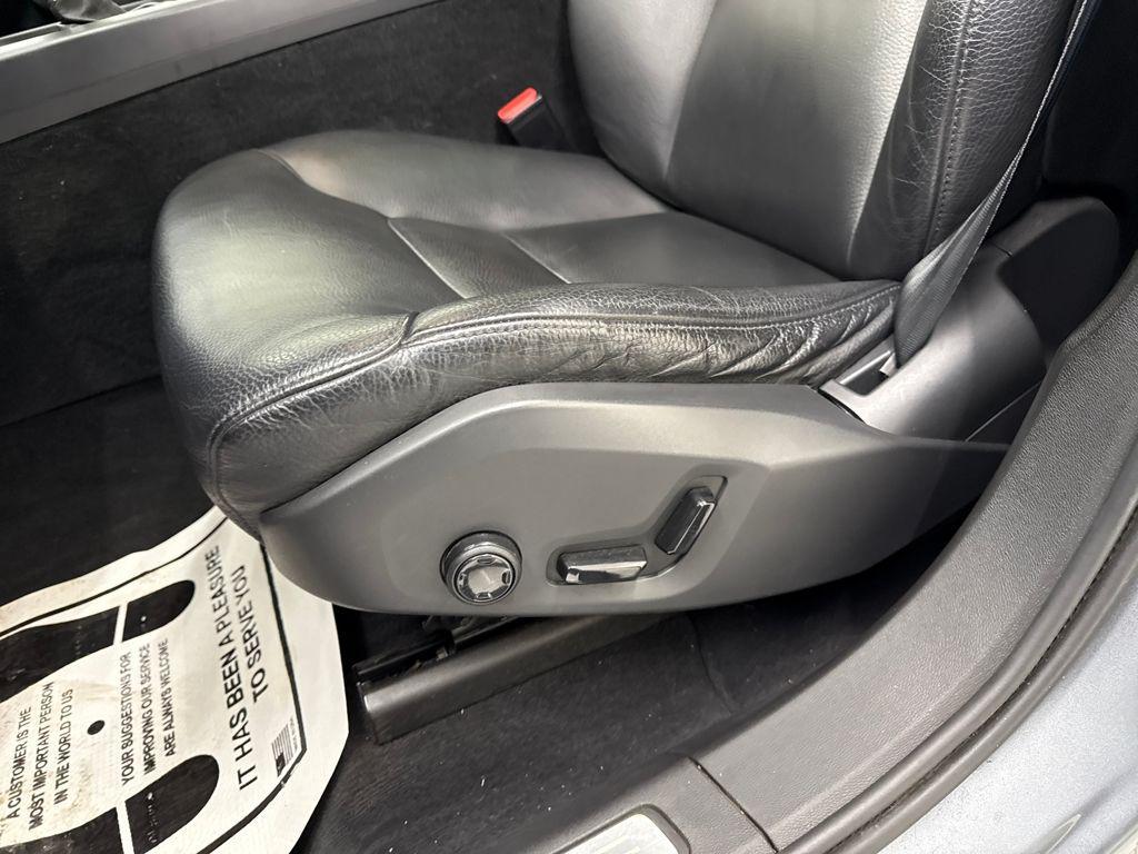 used 2018 Volvo XC60 car, priced at $14,967