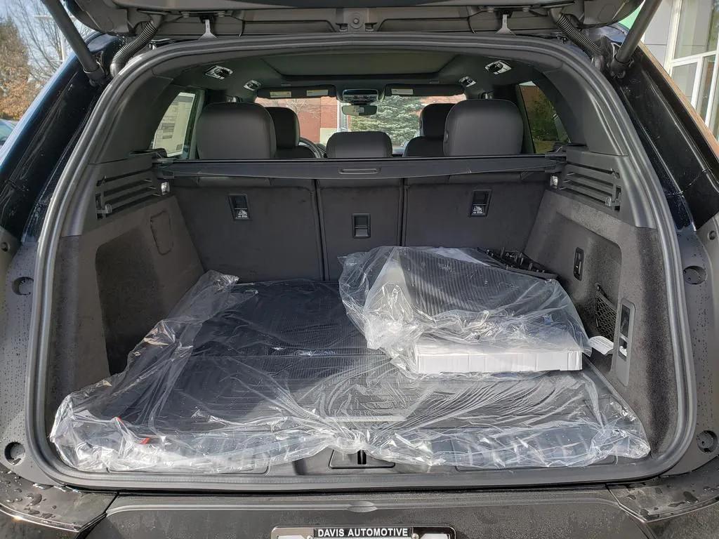 used 2025 Land Rover Range Rover Sport car, priced at $84,075