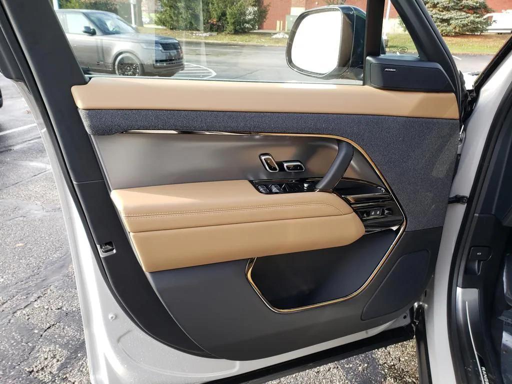 new 2026 Land Rover Range Rover Sport car, priced at $91,940