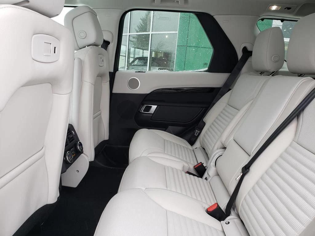 used 2026 Land Rover Discovery car