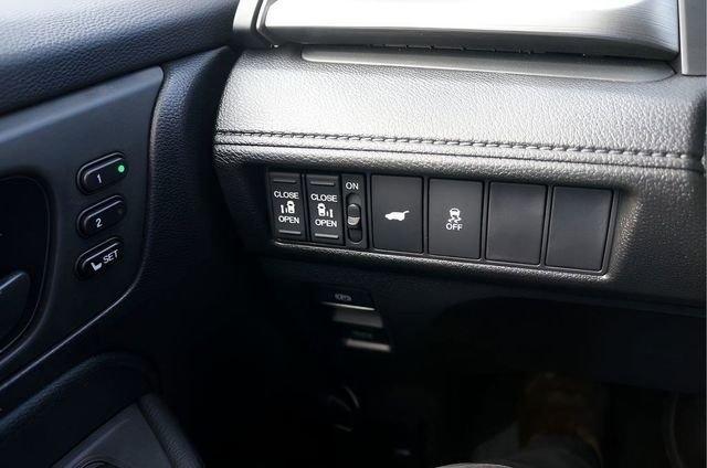 new 2026 Honda Odyssey car, priced at $44,290