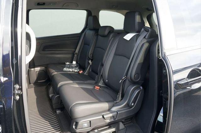 new 2026 Honda Odyssey car, priced at $44,290