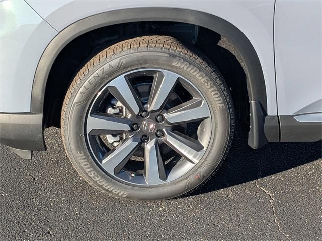 new 2025 Honda Pilot car, priced at $52,280