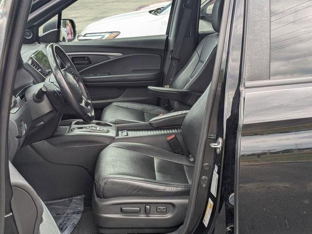 used 2022 Honda Passport car, priced at $29,935