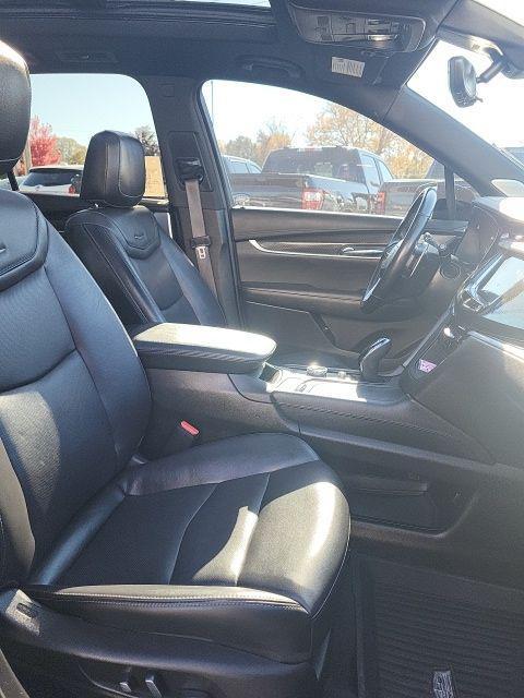 used 2023 Cadillac XT6 car, priced at $39,661