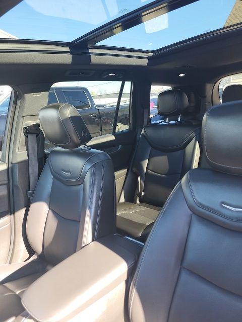 used 2023 Cadillac XT6 car, priced at $39,661