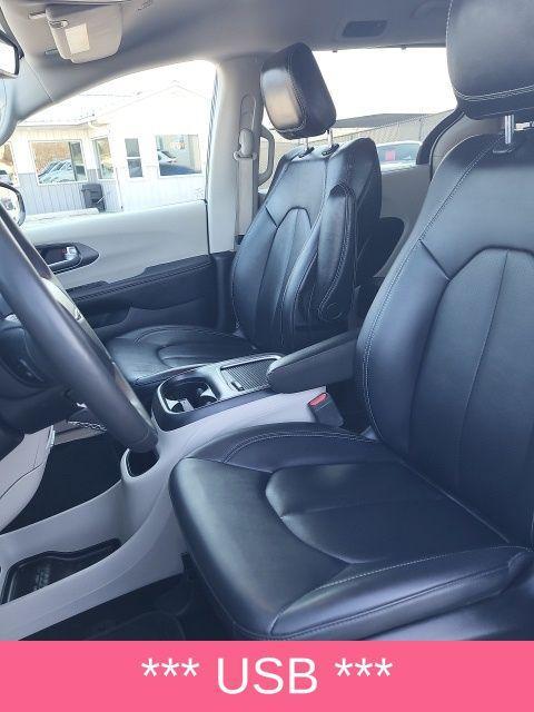 used 2024 Chrysler Pacifica car, priced at $29,000