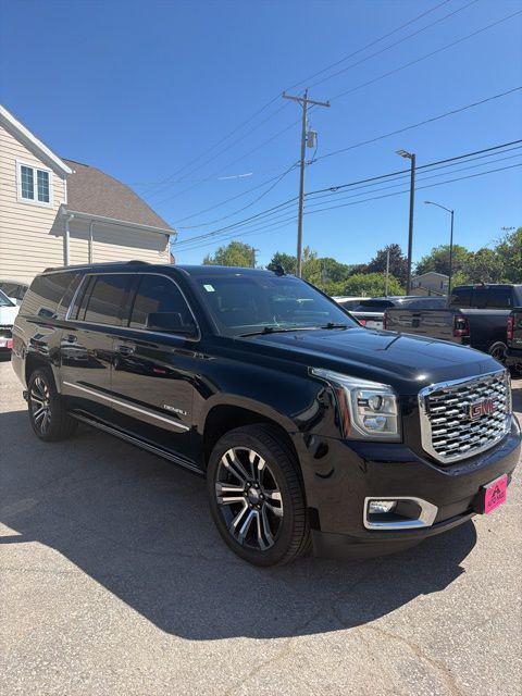 used 2018 GMC Yukon XL car, priced at $35,594