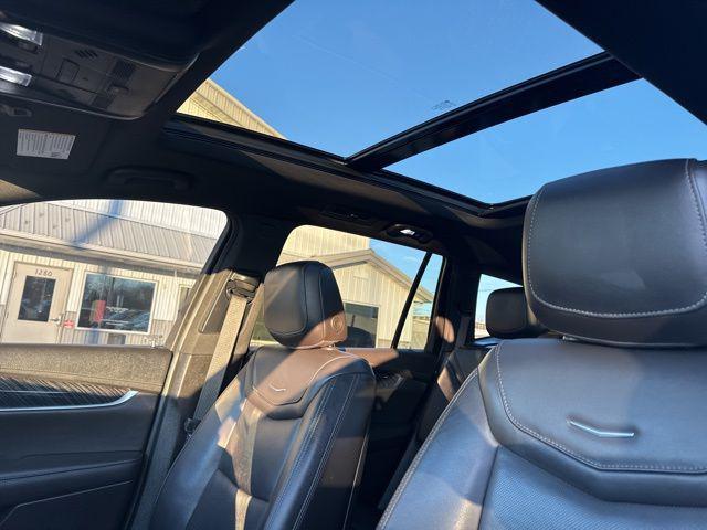 used 2022 Cadillac XT6 car, priced at $29,000