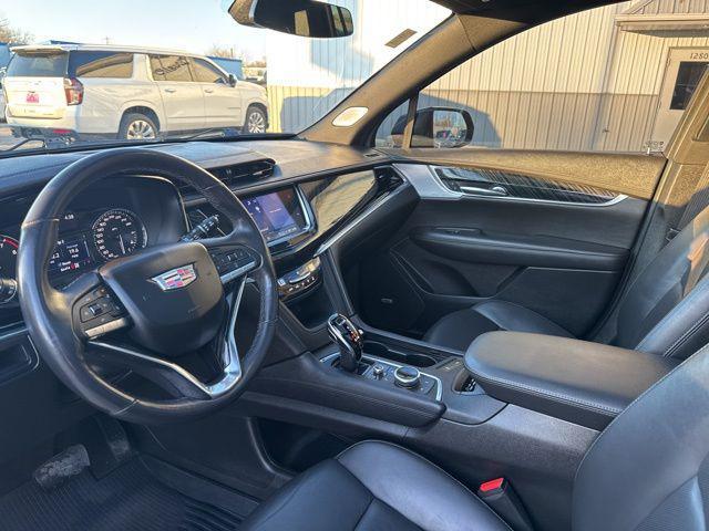 used 2022 Cadillac XT6 car, priced at $29,000
