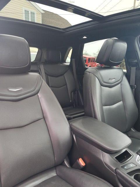 used 2022 Cadillac XT5 car, priced at $30,700