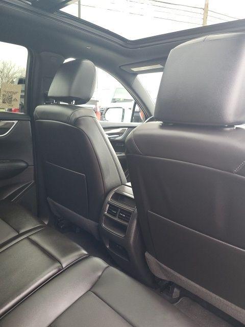 used 2022 Cadillac XT5 car, priced at $30,700