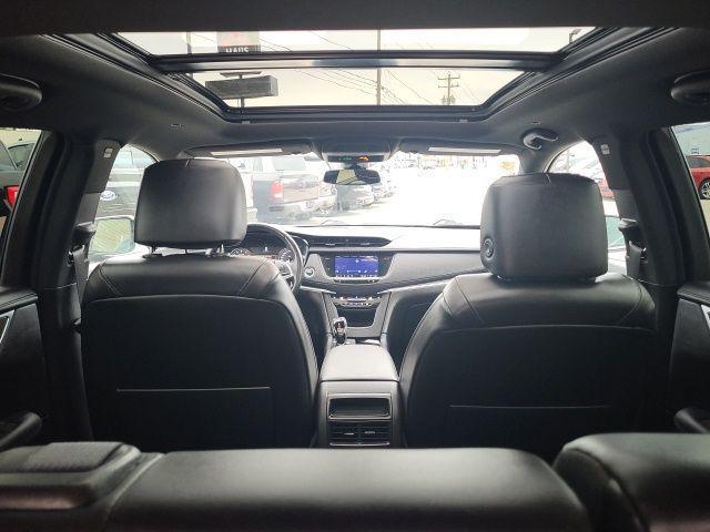 used 2022 Cadillac XT5 car, priced at $30,700