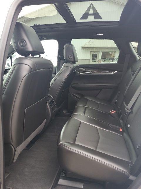 used 2022 Cadillac XT5 car, priced at $30,700