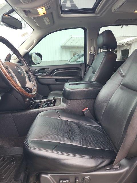 used 2014 GMC Yukon car, priced at $10,816