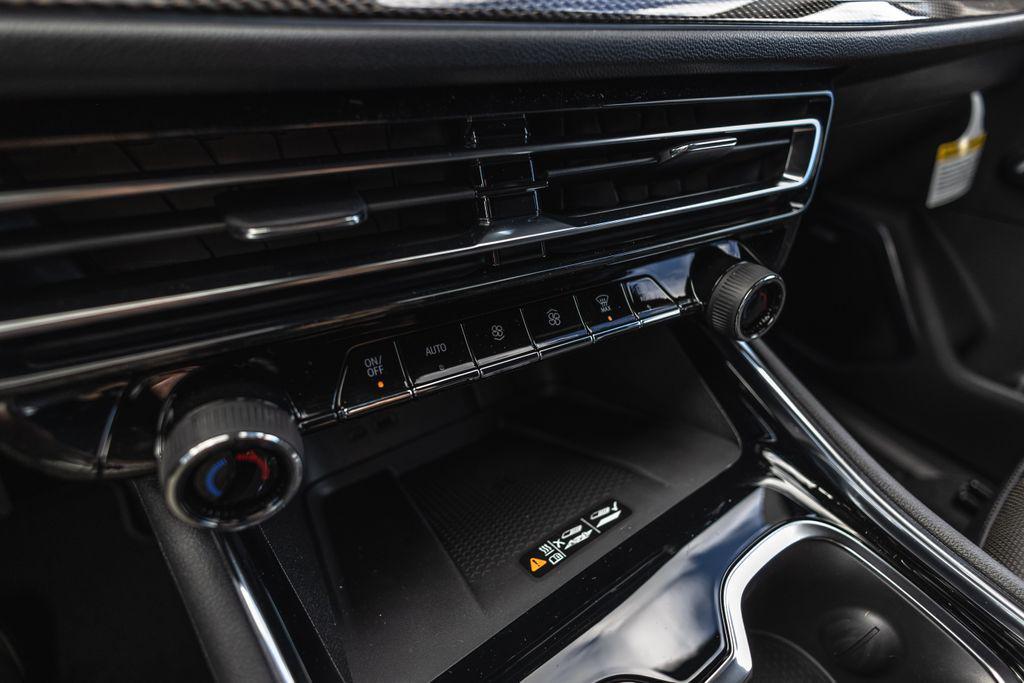 new 2026 Chevrolet Traverse car, priced at $62,750