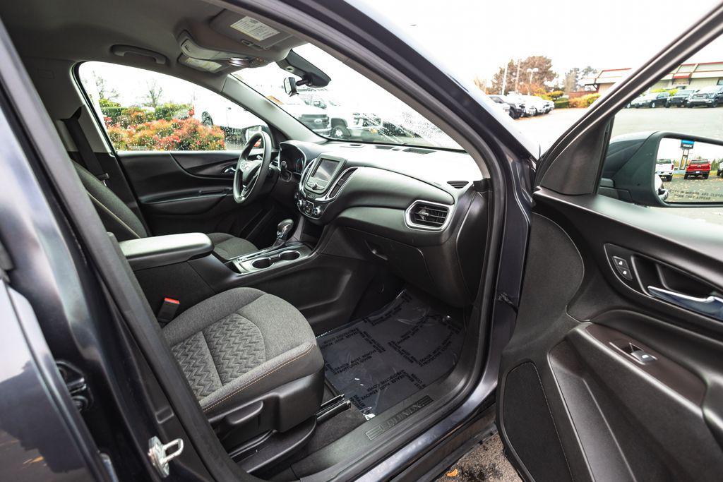 used 2022 Chevrolet Equinox car, priced at $16,887