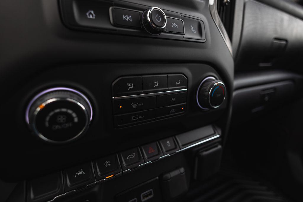 new 2025 Chevrolet Silverado 1500 car, priced at $48,177