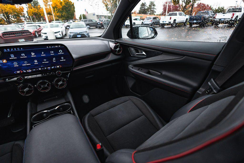 used 2024 Chevrolet Blazer EV car, priced at $27,239