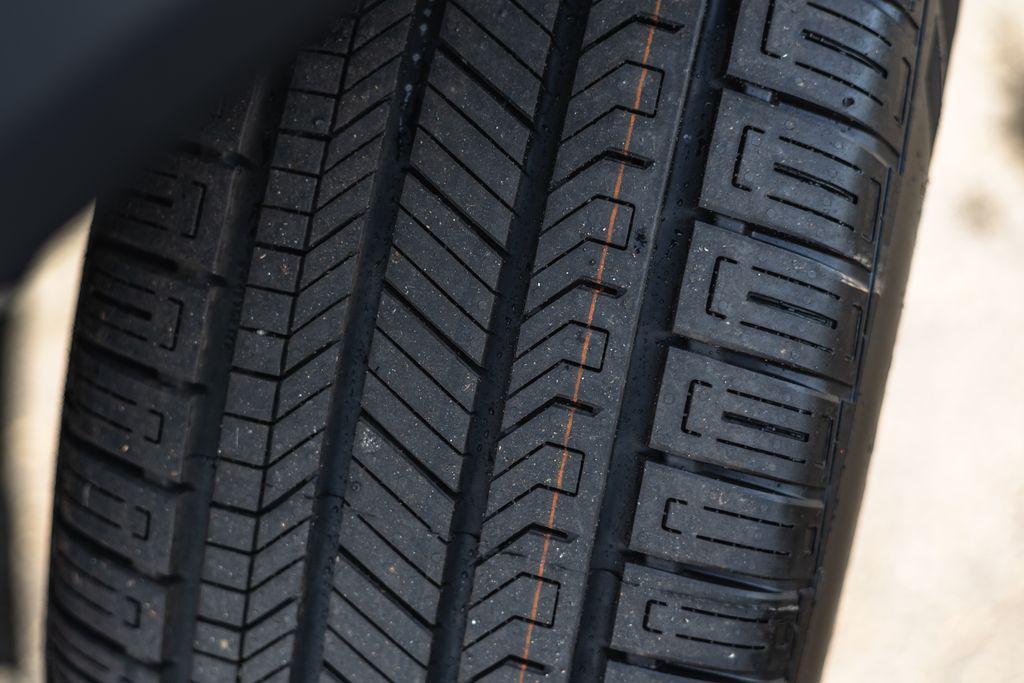 new 2026 Chevrolet Equinox car, priced at $34,872