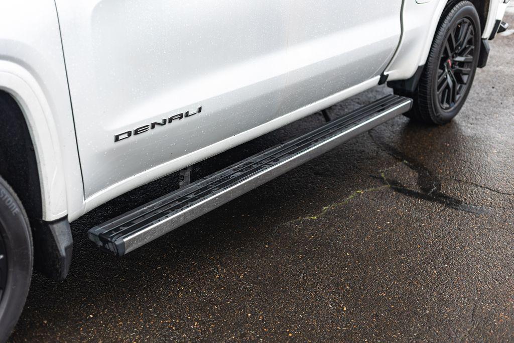 used 2020 GMC Sierra 1500 car, priced at $38,914