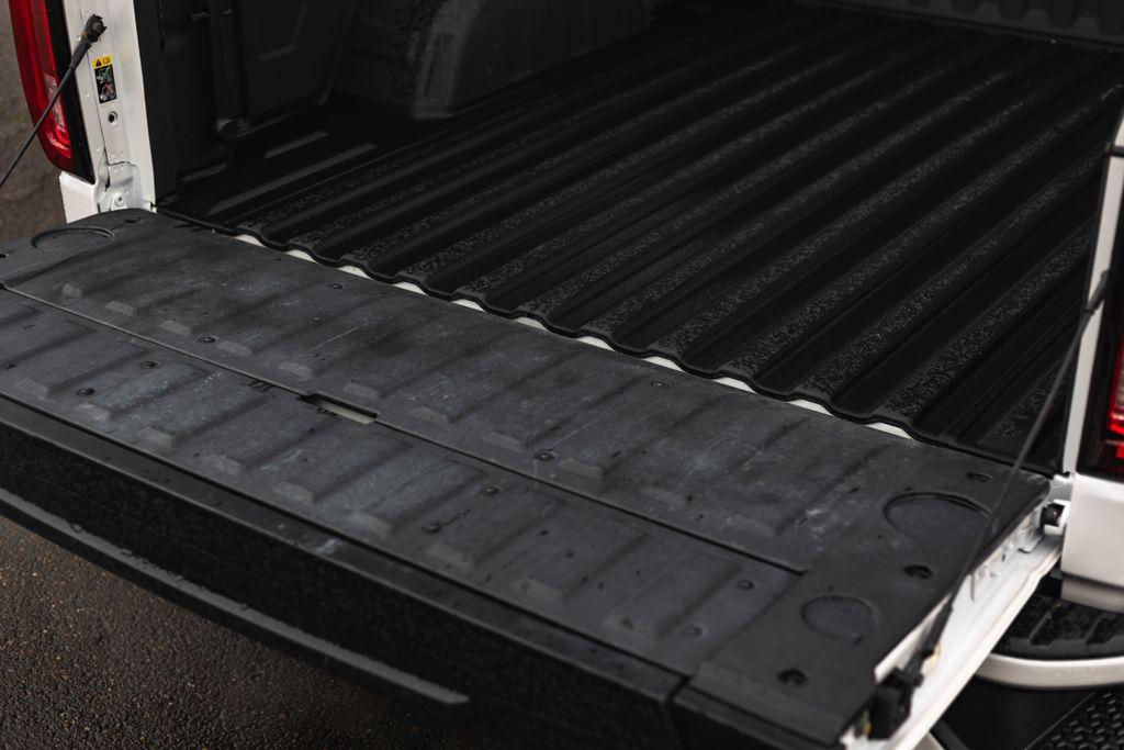 used 2020 GMC Sierra 1500 car, priced at $38,914