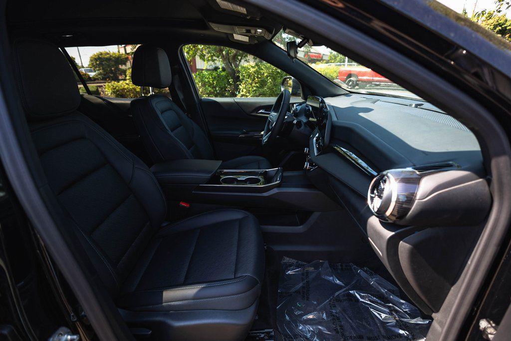 new 2025 Chevrolet Equinox car, priced at $33,350