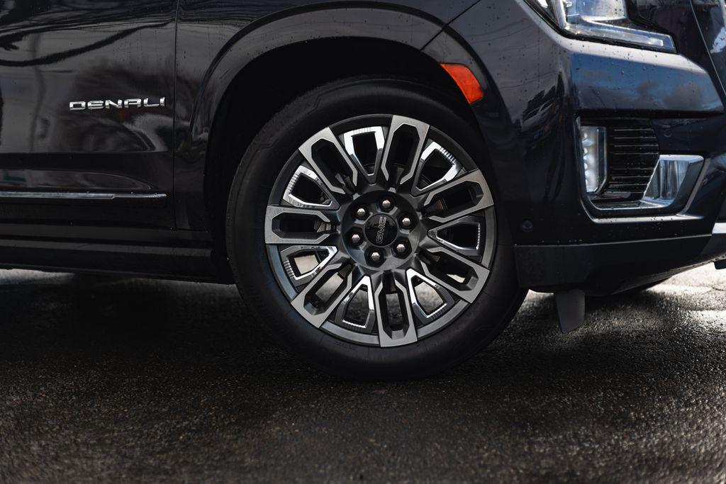 used 2023 GMC Yukon car, priced at $73,307