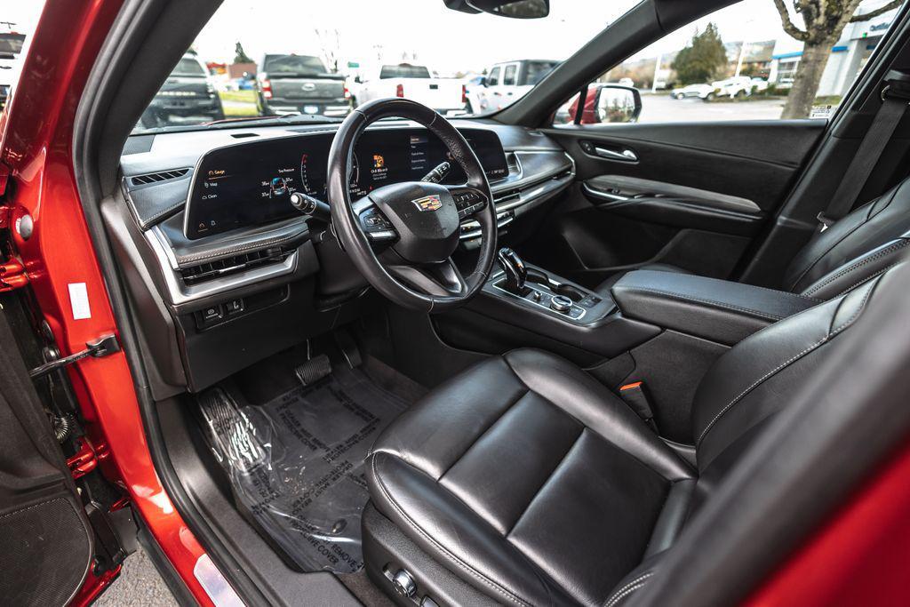 used 2024 Cadillac XT4 car, priced at $26,787