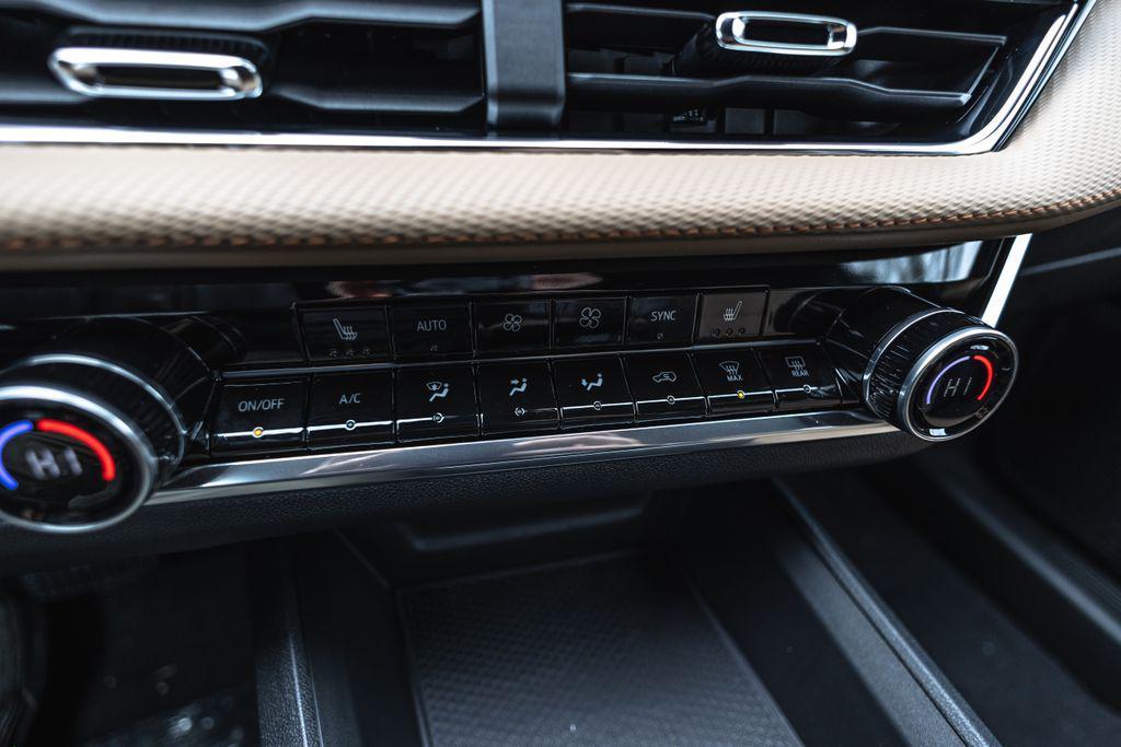 new 2026 Chevrolet Equinox car, priced at $38,900