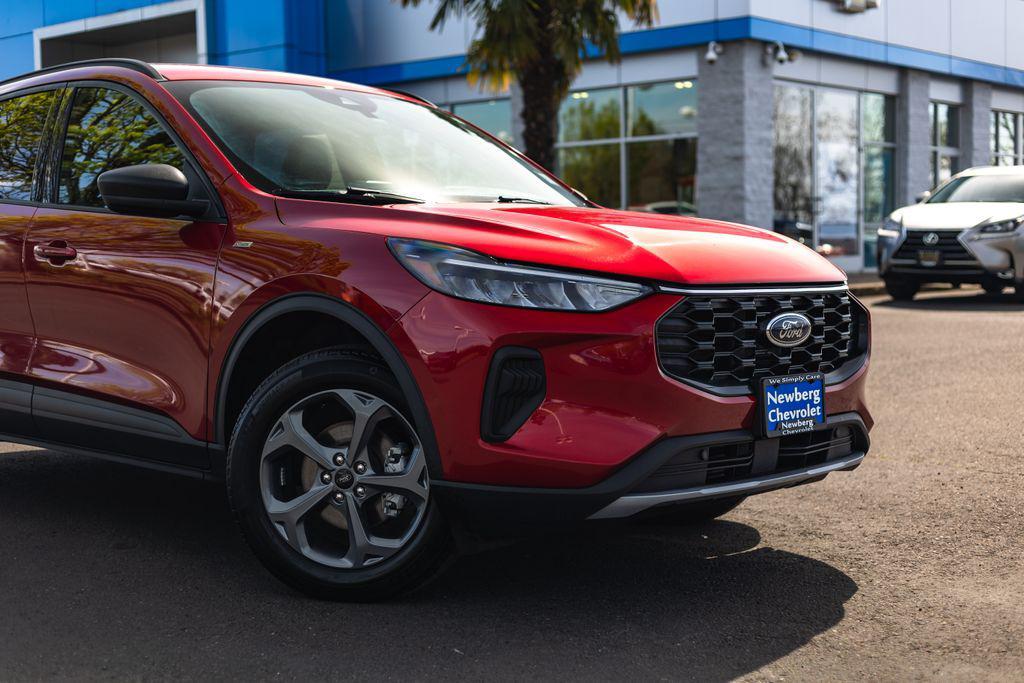used 2025 Ford Escape car, priced at $23,277