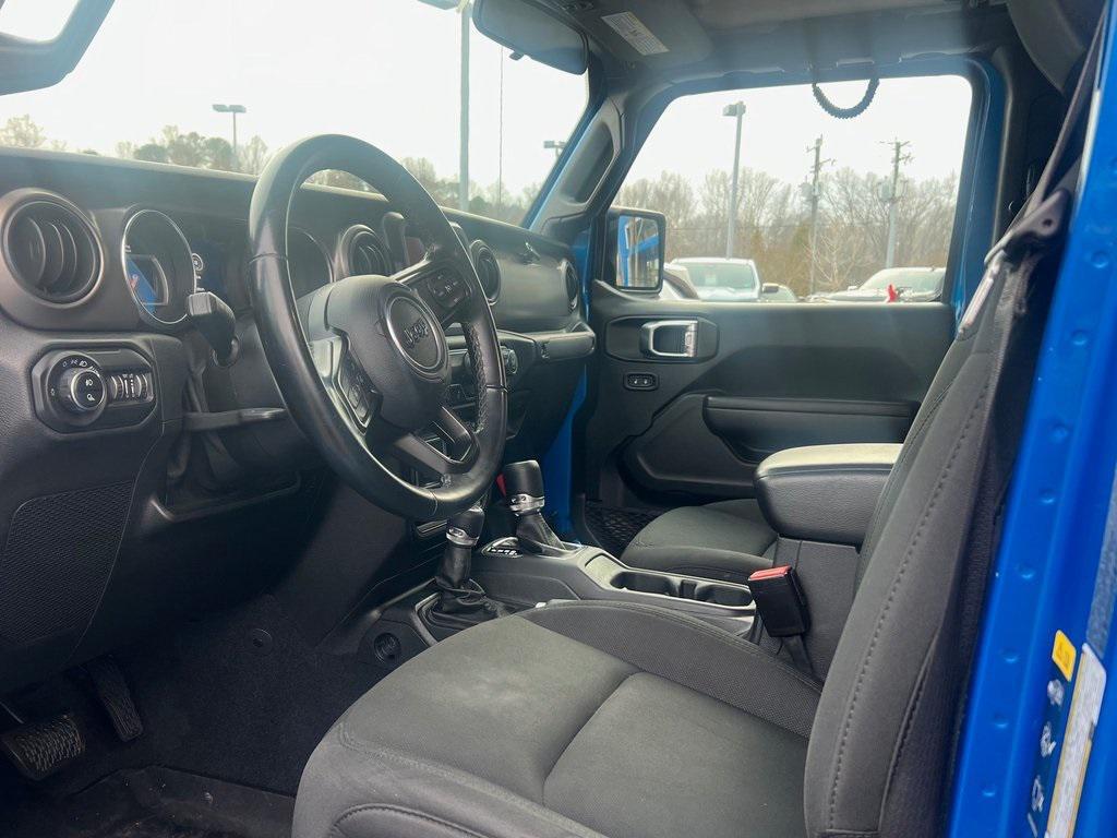 used 2021 Jeep Gladiator car, priced at $27,899