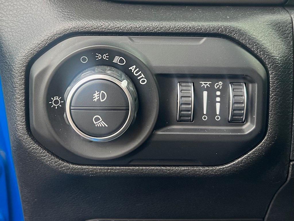 used 2021 Jeep Gladiator car, priced at $27,899