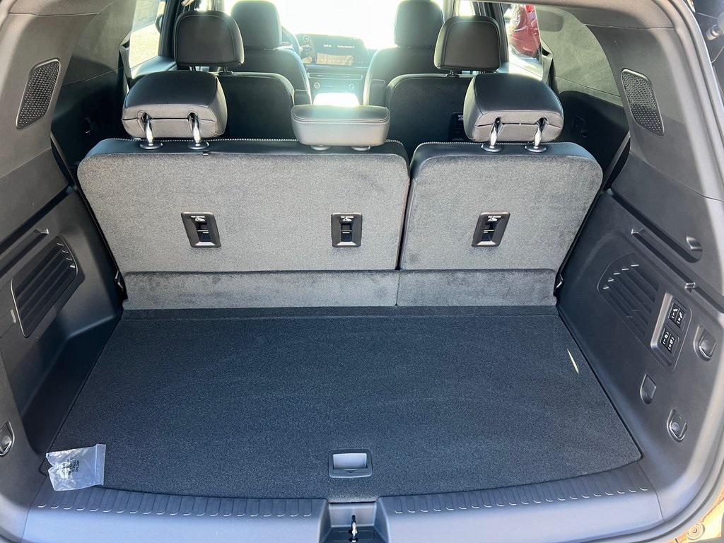 new 2026 Chevrolet Traverse car, priced at $58,495