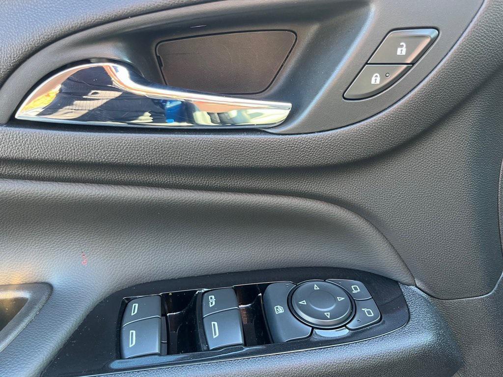 used 2022 Chevrolet Equinox car, priced at $26,496