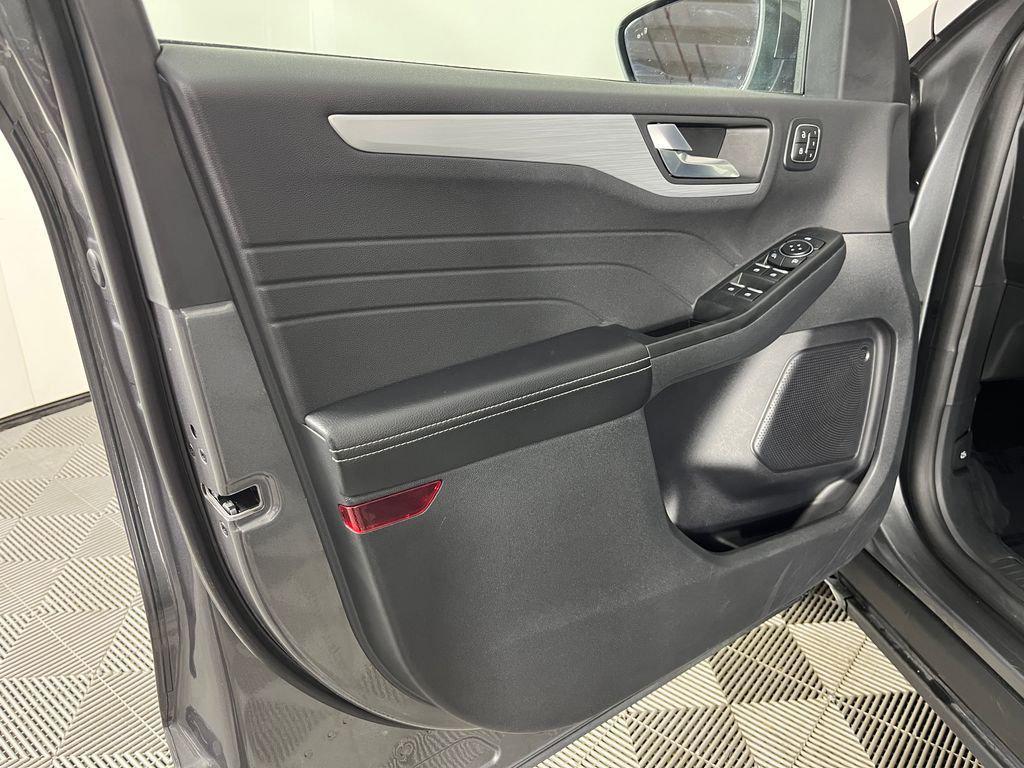 used 2025 Ford Escape car, priced at $28,798