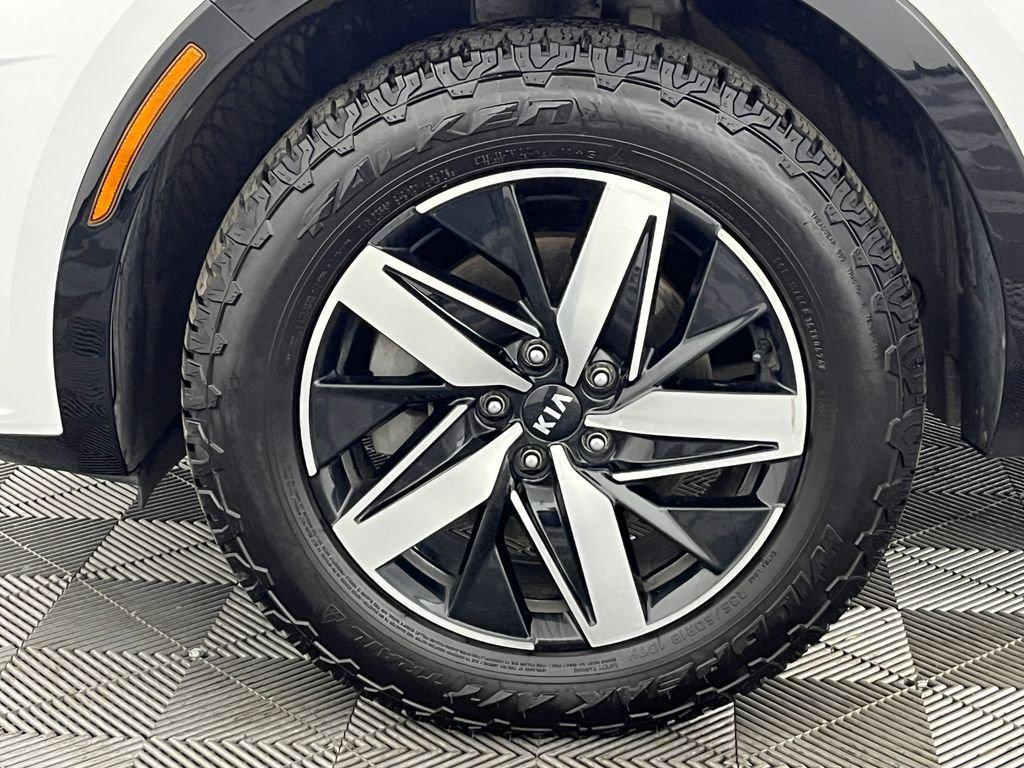 used 2021 Kia Sorento car, priced at $23,397