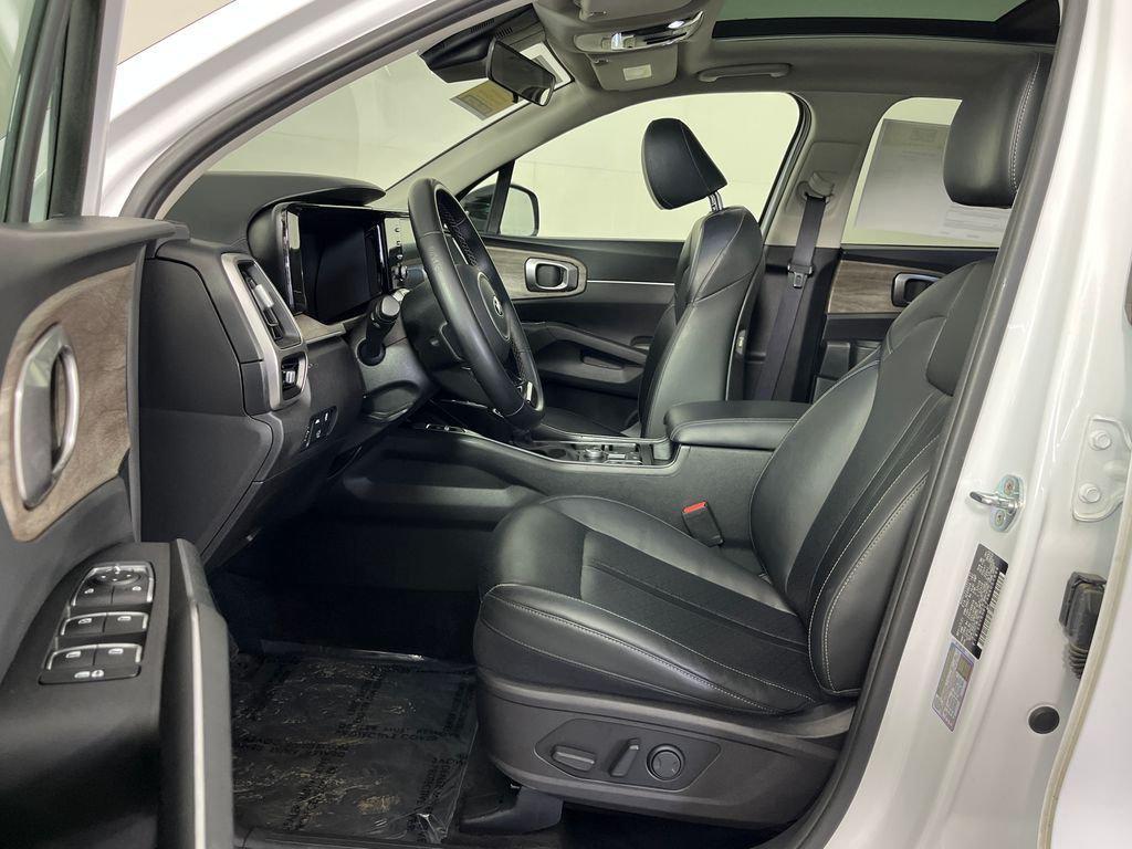 used 2021 Kia Sorento car, priced at $23,397