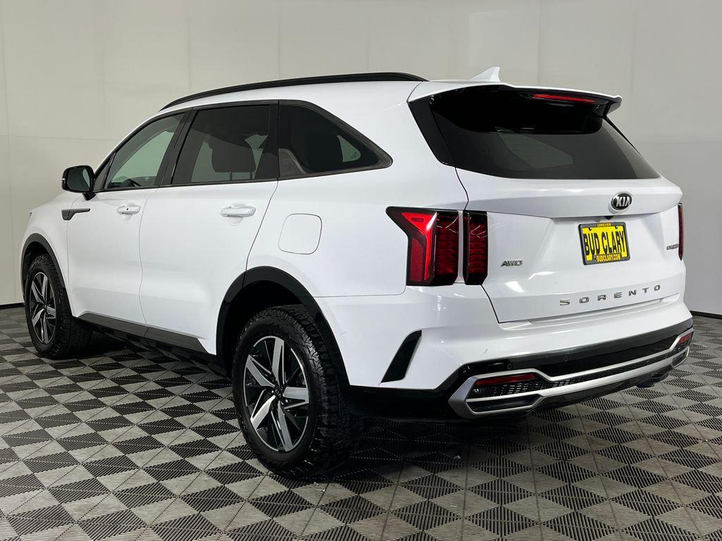 used 2021 Kia Sorento car, priced at $23,397