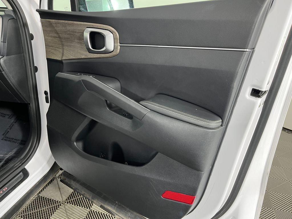 used 2021 Kia Sorento car, priced at $23,397