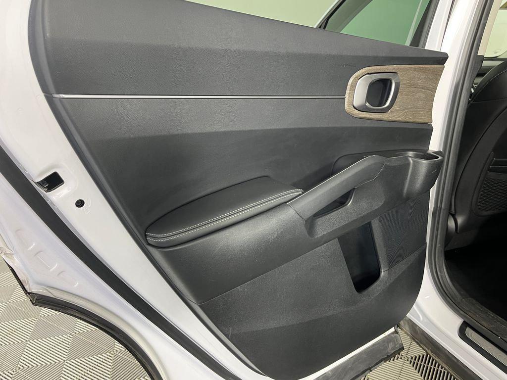 used 2021 Kia Sorento car, priced at $23,397